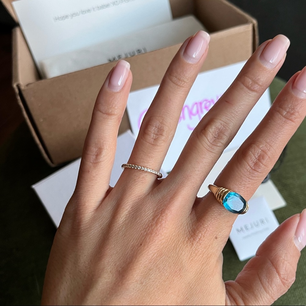 Mejuri Diamonds Team ring size 5
